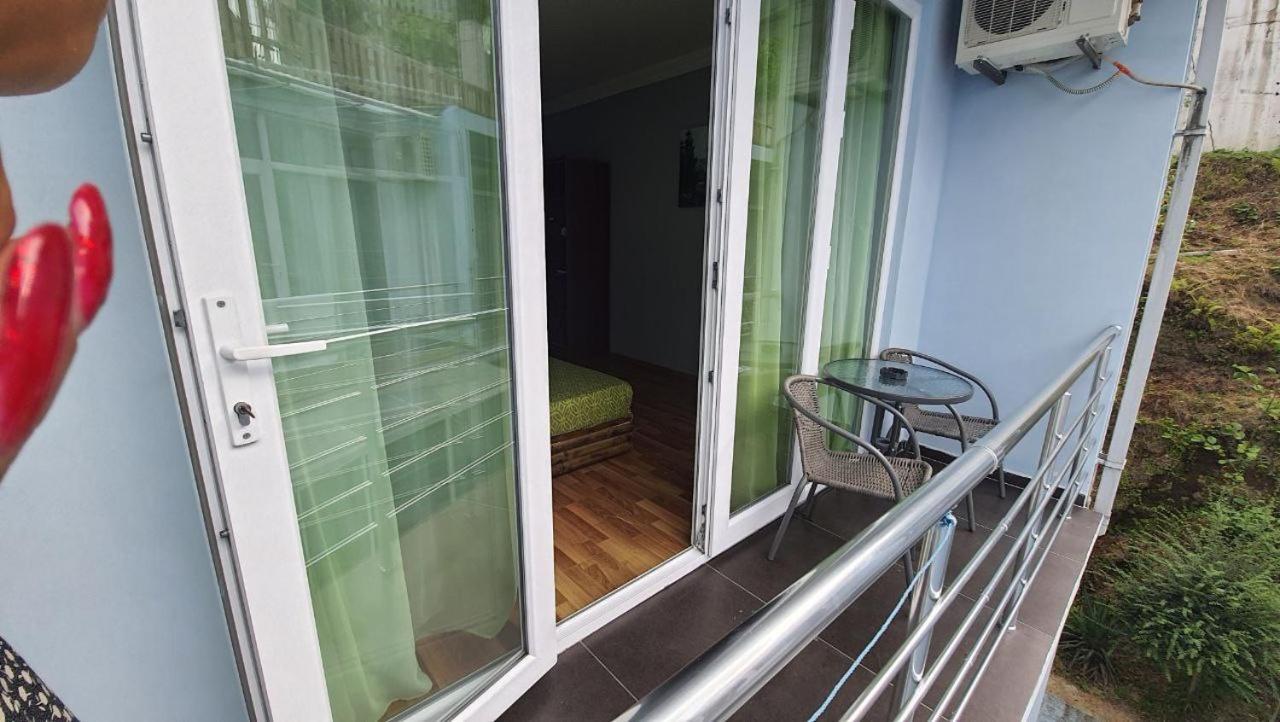 Calypso Kvariati Hotel Екстер'єр фото