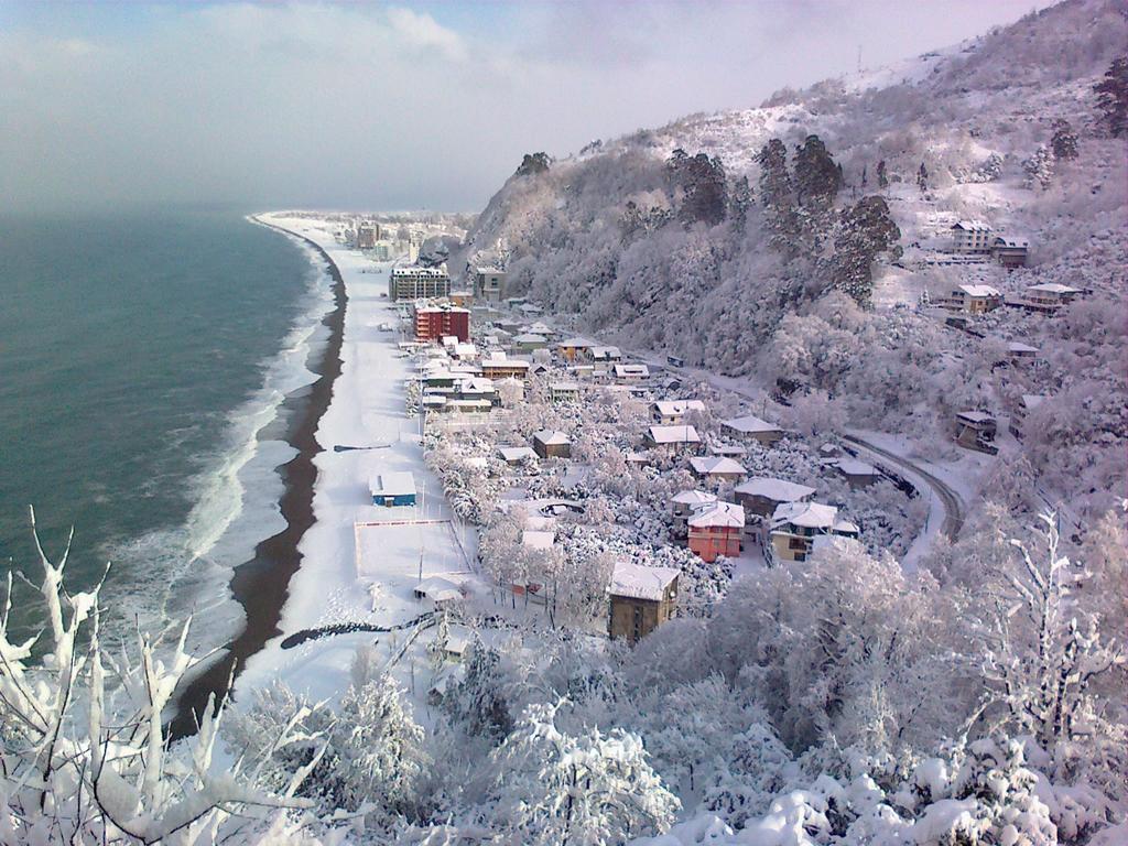 Calypso Kvariati Hotel Екстер'єр фото